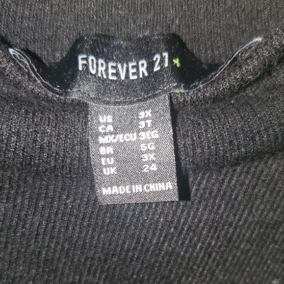 Forever 21 Black Turtle neck Dress Size 3X - Picture 4 of 5